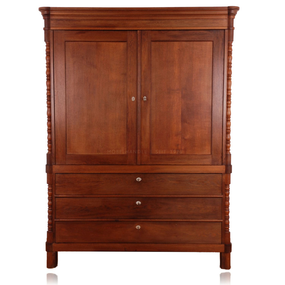 Antiker Holz Kabinettschrank Eiche - Gebrauchte Möbel &amp; Farben Günsti,  1.899,00 € intended for Kleiderschrank Gebraucht