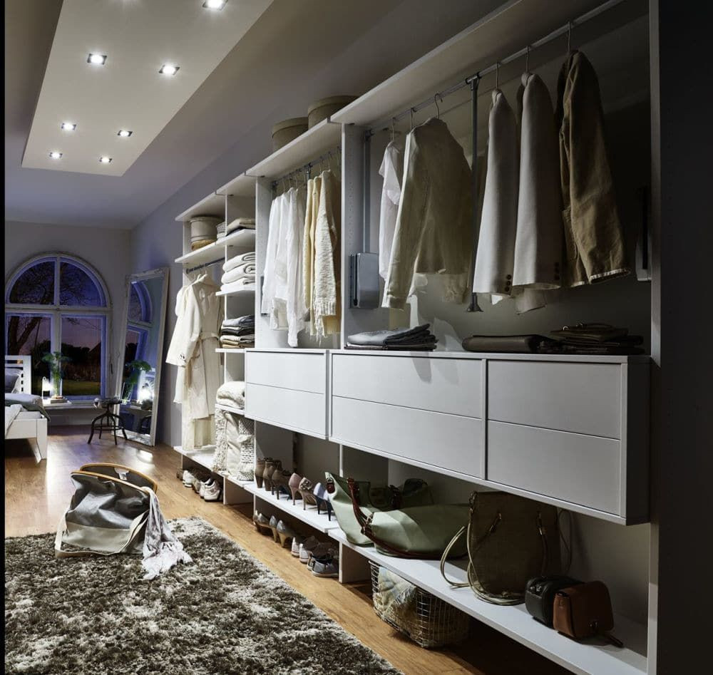 Begehbarer Kleiderschrank Massivholz Mit System Planen Walk-In intended for Begehbarer Kleiderschrank System