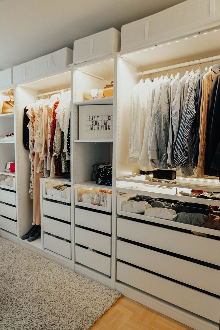 Ikea Pax Ankleidezimmer in Begehbarer Kleiderschrank Selber Bauen Ikea