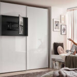 Kleiderschrank Mit Tv-Halterung with Kleiderschrank Fernseher