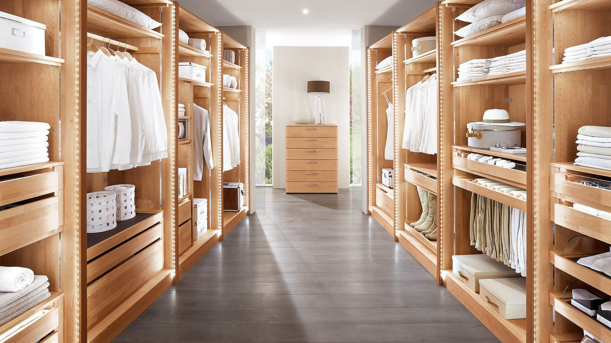 Kleiderschrank: Ordnung Mit Dem Passenden Schrank - Manager Magazin regarding Kleiderschrank Herren