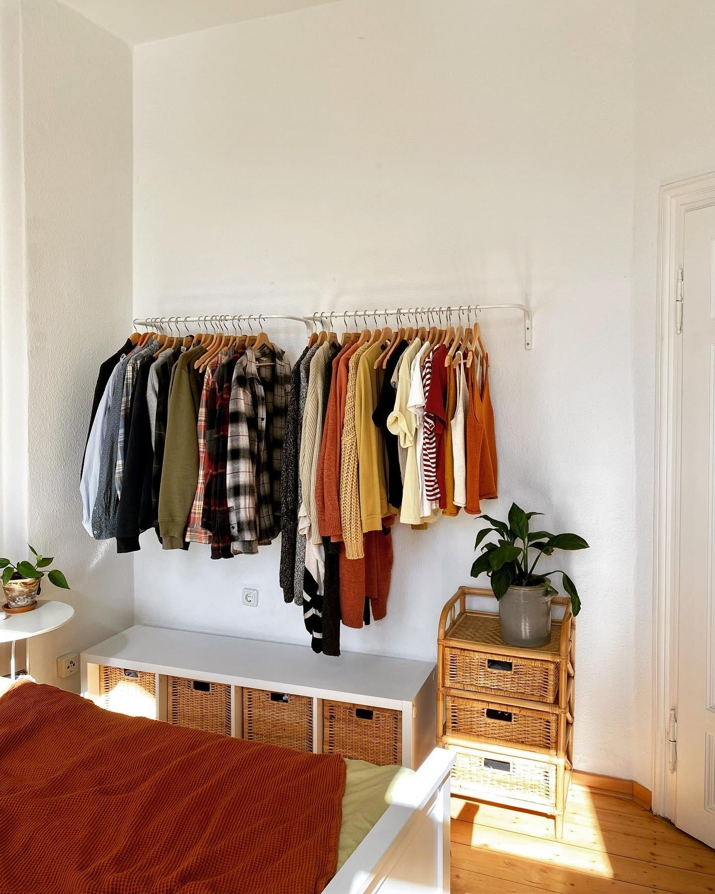 Kleiderstange Statt Kleiderschrank: So Funktioniert'S! for Kleiderschrank Stange