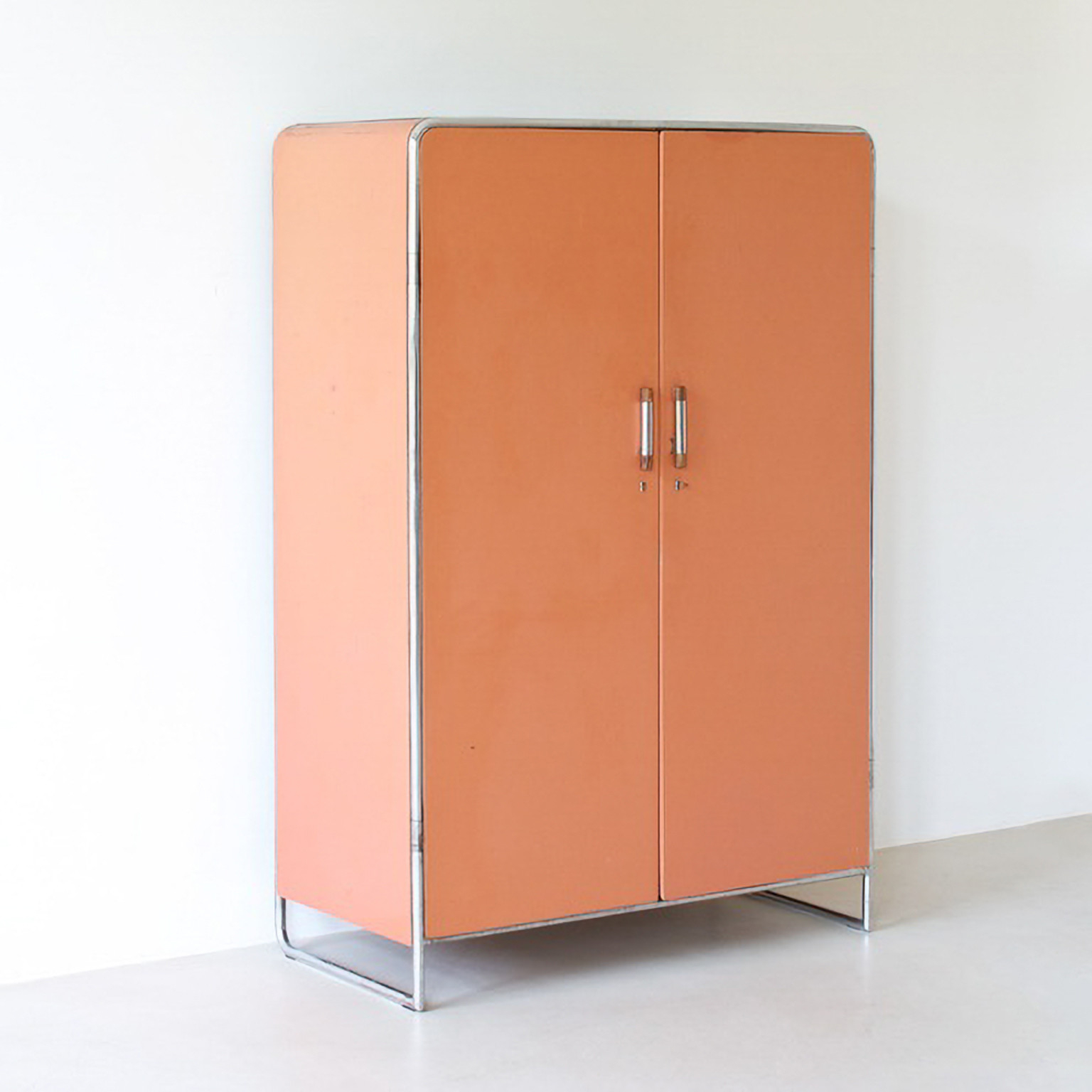 Modern Xx/ Bauhaus - Stahlrohr Kleiderschrank/ Tubular Steel Wardrobe within Bauhaus Kleiderschrank